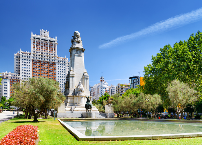 Curiosidades sobre el monumento a Miguel de Cervantes