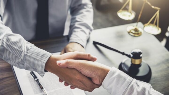 4 claves para elegir a un buen abogado