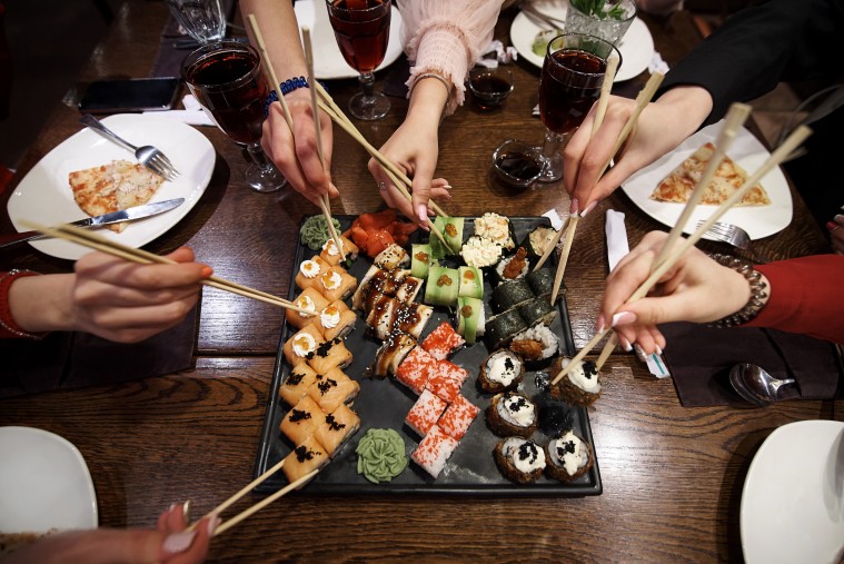 ¿El sushi es mejor en restaurantes o en casa?