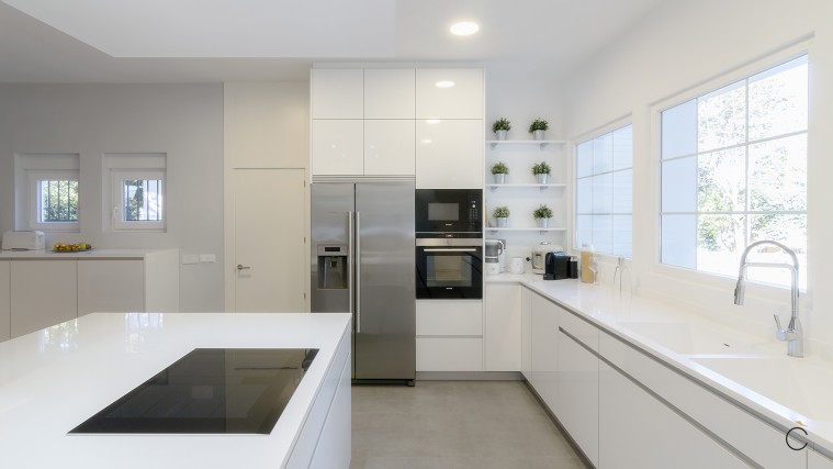 Las cocinas blancas son tendencia en Madrid