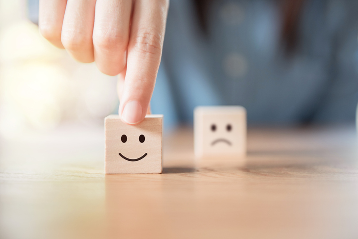 ¿Cómo hacer terapia psicológica si no dispones de tiempo real para ello?