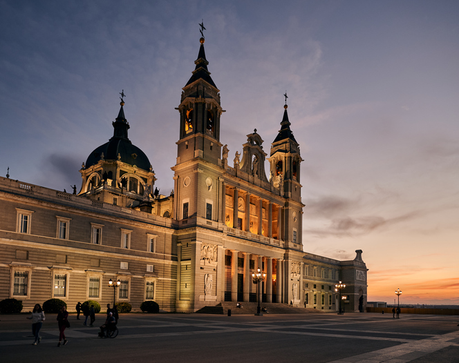 Leyendas de la Catedral de La Almudena