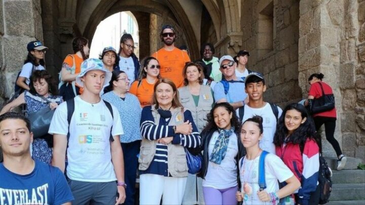 María Díaz de la Cebosa promueve el programa de intercambio cultural «Camino de Santiago»