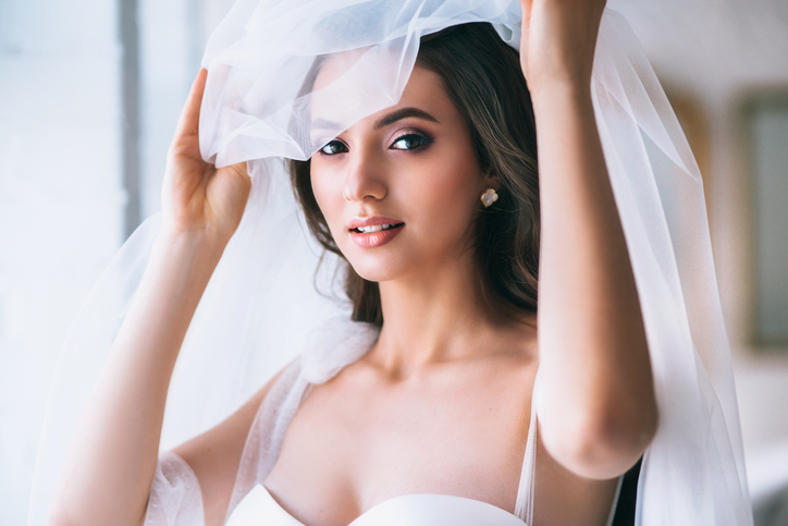 Eligiendo la mejor ropa interior para novia en Madrid