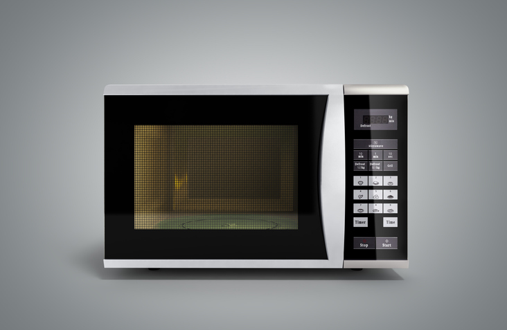 Cómo sustituir las piezas del horno microondas de forma segura y rápida?