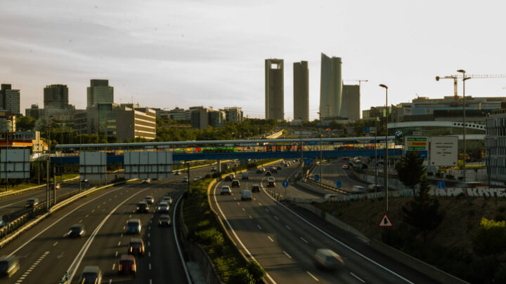 Qué vehículos no pueden circular por la zona de baja emisiones en Madrid