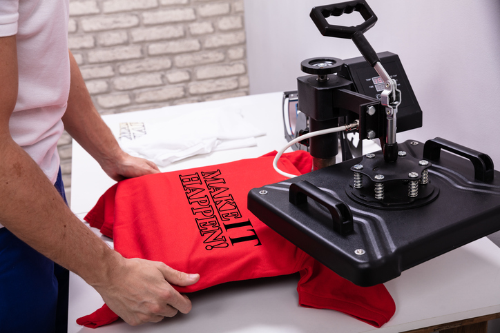 Personaliza tu moda con bordados baratos Madrid