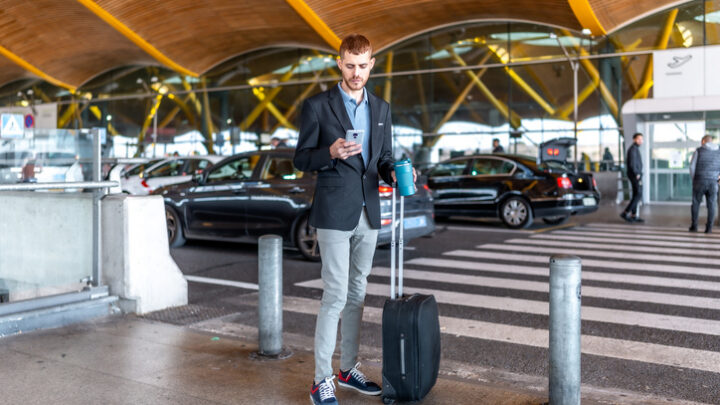 Cómo Elegir el Mejor Taxi en Madrid para Llegar al Aeropuerto