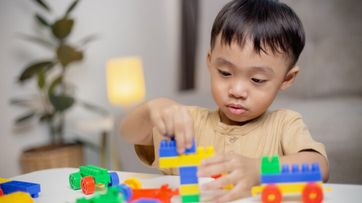 Por qué cada vez más familias eligen colegios británicos Montessori para sus hijos en España