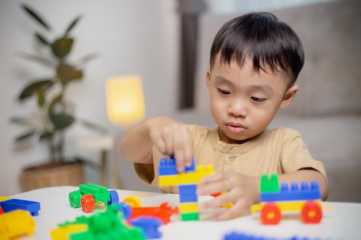Por qué cada vez más familias eligen colegios británicos Montessori para sus hijos en España